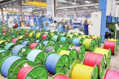 省“未來(lái)工廠”趕制特種線纜訂單，電纜產(chǎn)業(yè)加速智能化轉(zhuǎn)型